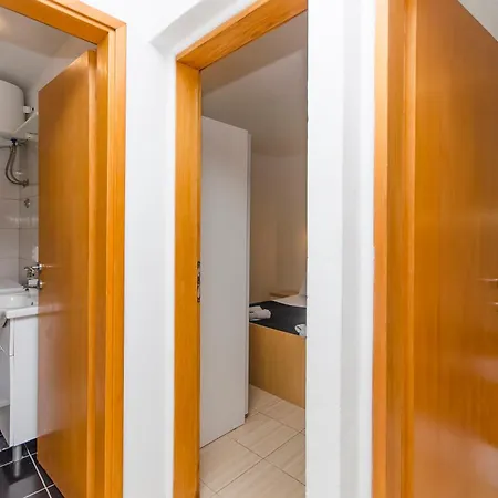 Appartamento Seafront Grebaštica