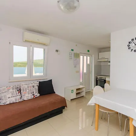 Seafront Apartman