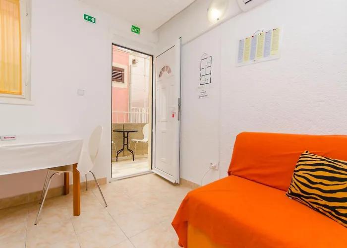 Apartman Seafront Grebastica