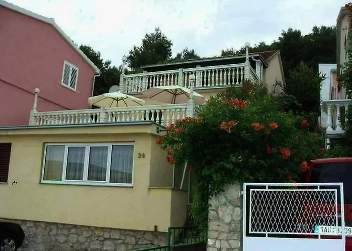 Seafront Apartman