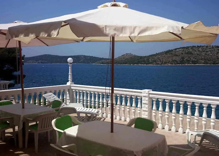 Seafront * Grebastica